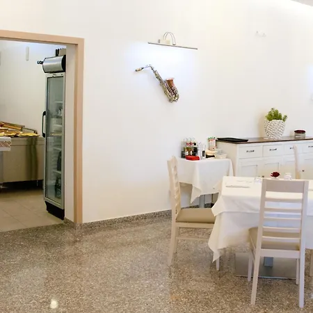 Ristorante Cesare מלון 3*