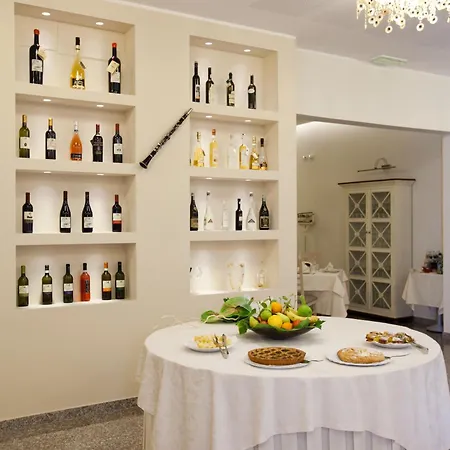 מלון Ristorante Cesare 3*