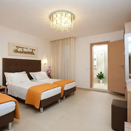 Ristorante Cesare מלון 3*