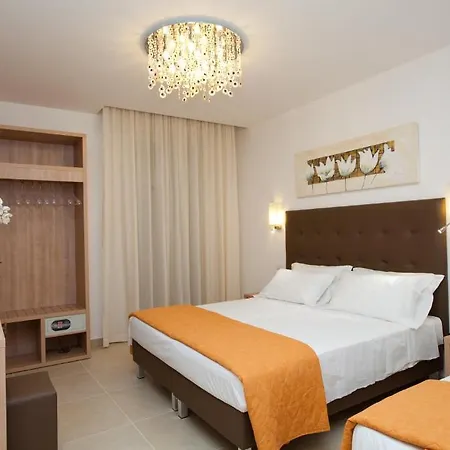 Ristorante Cesare מלון 3*